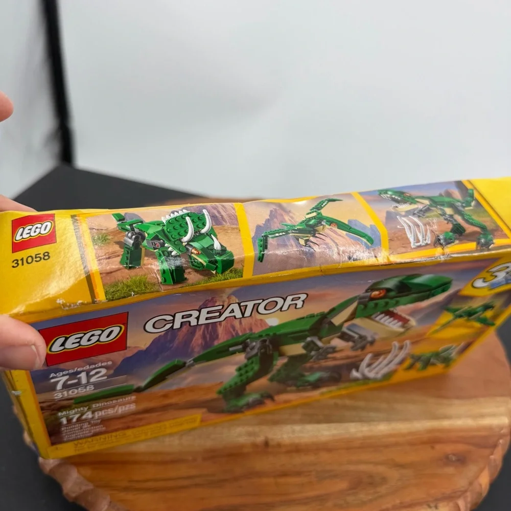 LEGO‎ Creator 3-in-1 Mighty Dinosaurs (31058) building set - Picture 2 of 5
